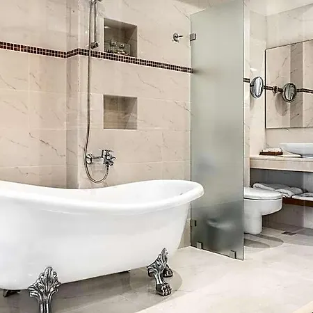 Danai Hotel 4*