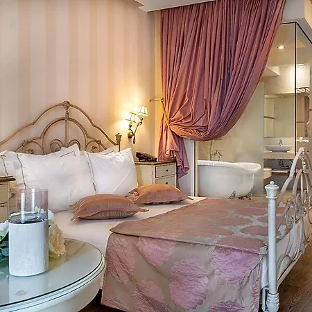 Danai Hotel 4*